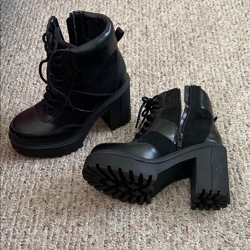 Women's Black Chunky Heel Boots